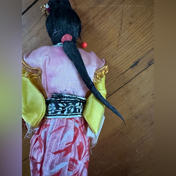 Vintage Asian Doll - Picture 7 of 14